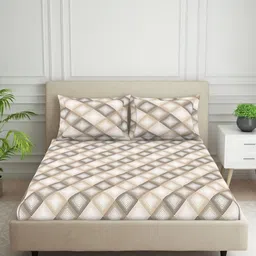 Welspun Beige & White Geometric 120 TC King Bedsheet with 2 Pillow Covers-image-69