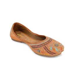 Anouk Women Embellished Ethnic Mojaris Flats-image-89