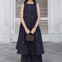 DIVASTRI Geometric Printed Round Neck Sleeveless A-Line Kurta With Palazzos-8