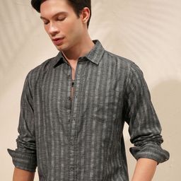 HIGHLANDER Men Vertical Striped Spread Collar Casual Shirt-picture-8