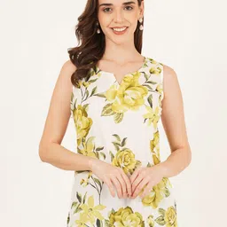 Brownverse Floral Printed Notch Neck Pure Cotton Kurti-picture-44