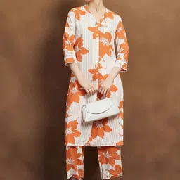 Melange by Lifestyle Floral Printed Mandarin Collar Straight Kurta With Palazzo-picture-42