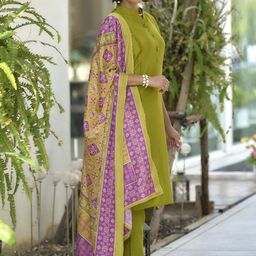 SHREE LAXMINARAYAN EXPORT Women Regular Kurti with Trousers & With Dupatta image 2