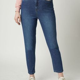 Kraus Jeans Women Straight Fit High-Rise Light Fade Jeans-picture-40