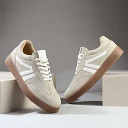 Roadster Men Solid Lightweight Casual Sneakers-37