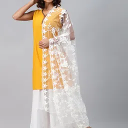 WEAVERS VILLA White Embroidered Dupatta-15