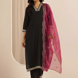 Gerua By Libas Floral Embroidered V-Neck Kurta With Trousers & Dupatta-picture-19