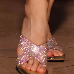 VANSON SHOES Embellished Block with-22