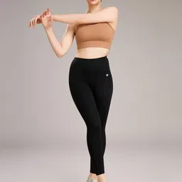 Soie Bra Full Coverage Lightly Padded image 3