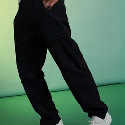 LIMEROAD Men Solid Track Pants-image-6