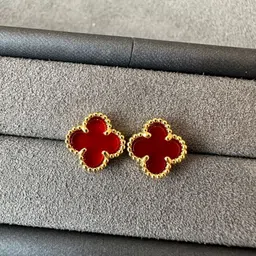 SUBHAGALANKAR Gold-Plated Floral Shaped Studs-picture-17