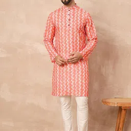 Prakatha Men Chevron Printed Kurta with Pyjama-picture-46