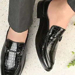 Anouk Men Black Textured Formal Loafers-picture-43