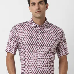 V Dot Men Spread Collar Geometric Printed Cotton Slim Fit Casual Shirts-image-23