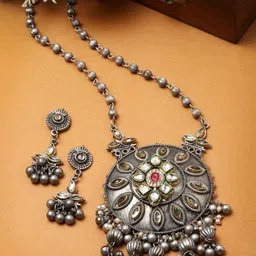 Moedbuille Silver-Plated Kundan-Studded Oxidised Necklace And Earrings-9