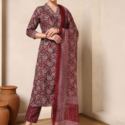 Spera Women Floral Printed Kurta with Trousers & Dupatta-image-92