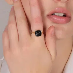 Dua Black Brass Finger Ring-54