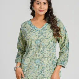Cotton Curio Floral Printed V-Neck Pure Cotton Kurti-image-28
