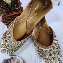 Fulkari Women Ethnic Mojaris Flats-34