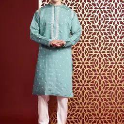 MANQ Men Tribal Yoke Design Kurta-image-29