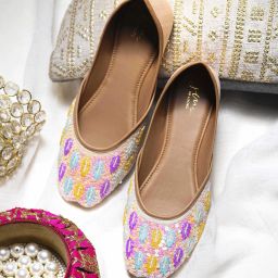 Women's Ethnic Embroidered Jutti with Sequin Detailing Bellies For Women-image-5