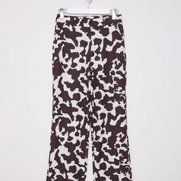 Trendyol Women Printed Regular Fit Mid-Rise Trousers-picture-41