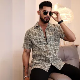 Eszett Men Abstract Printed Cuban Collar Cotton Casual Shirt-image-62