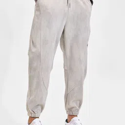 Snitch Men Ash Grey Mid Rise Relaxed Fit Trackpant-48