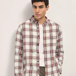 THE BEAR HOUSE Men Checked Cotton Slim Fit Casual Shirt-image-72