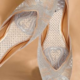 CATBIRD Women Ethnic Mojaris with Embroidered Flats-image-45