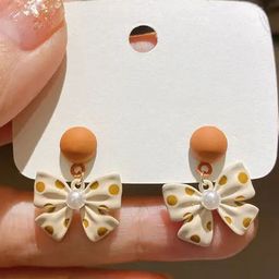 DressBerry Contemporary Studs Earrings-33