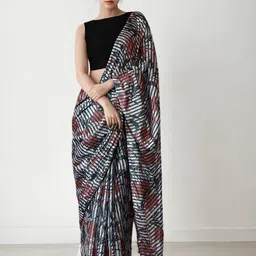 DIVASTRI Striped Saree with Blouse Piece-picture-41