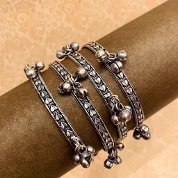 anouk Sangria Set of 4 German Silver-Plated & Ghunghroo Stone-Studded Leaf Shaped Bangles-picture-39