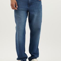 United Colors of Benetton Men Regular Fit Mid-Rise Light Fade Jeans-picture-35