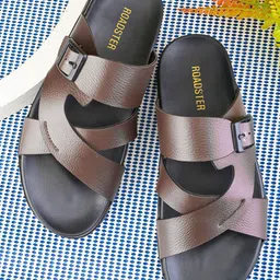 The Roadster Lifestyle Co Men Slip On Sandal-image-17