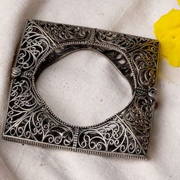 TEEJH Women Silver-Plated Oxidised Bangle-image-43