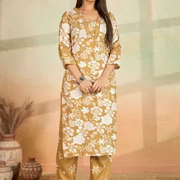 Women Basket Floral Printed V Neck Straight Kurta With Trousers-47