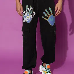 VEIRDO  Men Printed Pure Cotton Joggers-image-16