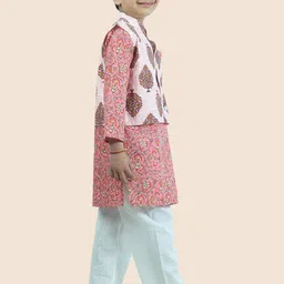 JUNITOS Boys Floral Printed Regular Pure Cotton Kurta with Pyjamas & Nehru jacket image 5