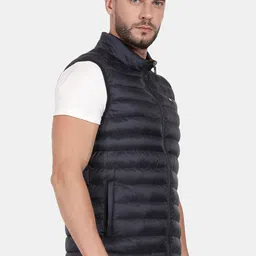 t-base Mock Collar Insulated Puffer Jacket image 5