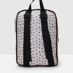 max Girls Heart Printed Rectangular Backpack image 3