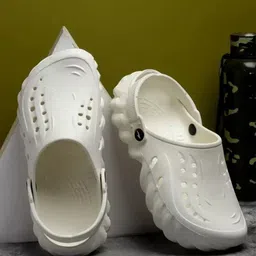 BERSACHE Men Slip-On-image-89