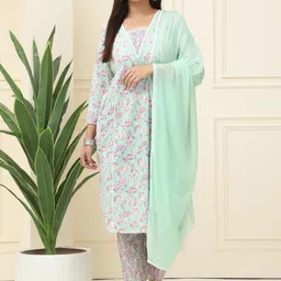Feel Clath Floral Printed Thread Work V-Neck Pure Cotton Kurta With Trousers & Dupatta-image-98