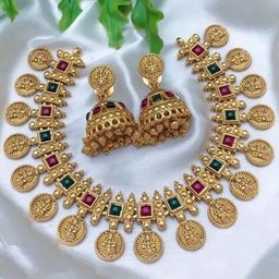 Anouk Women Gold-Plated Kundan-Studded & Beaded Jewellery Set-image-32