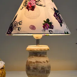 Decorcity White Printed Wood Traditional Frusturical Shaped Table Lamp-10