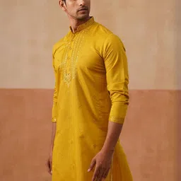 Jompers Men Embroidered Regular Chikankari Kurta with Pyjamas-image-23