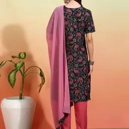DIVASTRI Women Floral Printed Regular Thread Work Kurta with Trousers & With Dupatta image 5