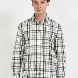 Tommy Hilfiger Men Spread Collar Tartan Checked Cotton Casual Shirt-image-39