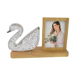 DeoDap Self Design Lightning Table Photo Frame image 5
