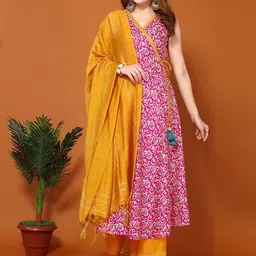SANISA Women Printed Regular Kurta with Palazzos & Dupatta-picture-5